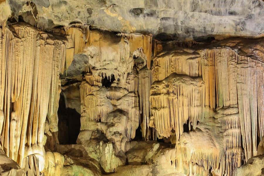 2 Day Small Group Cape Town: Garden Route Big 5 Safari Tour - Inside the Cango Caves Heritage Tour