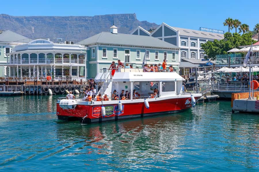 30min V&A Waterfront Harbour Cruise Cape Town - Setting out from the V&A Waterfront