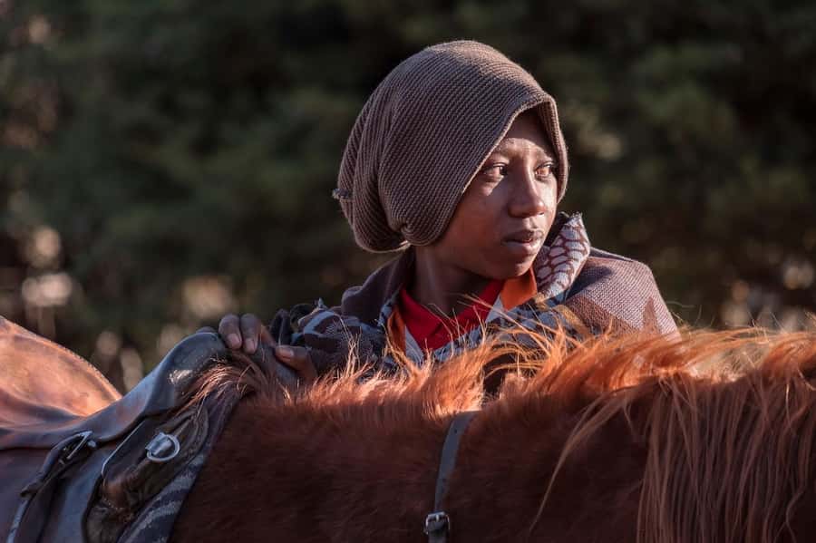 4x4 into Lesotho From Underberg - Horse Ride / Village Life - Lunch in the highlands, with one timing warning