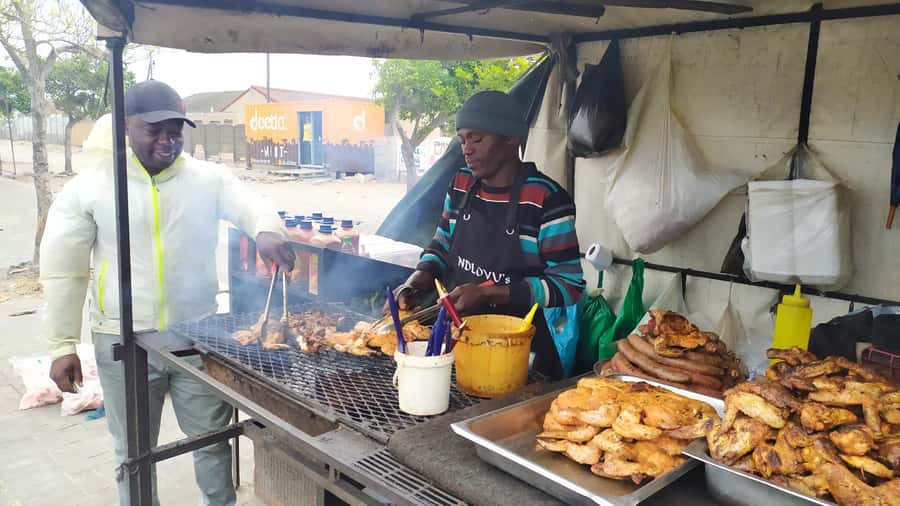 Authentic Township Tour Cape Town - Walking through Khayelitsha