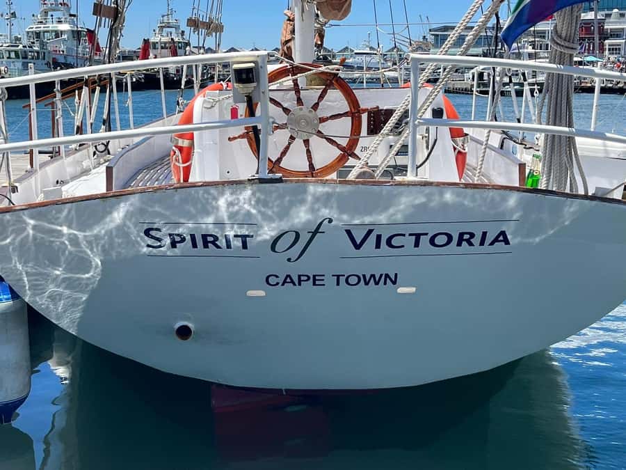 Cape Town: 1 Hour Table Bay Sailing Tour - Who should book this Table Bay sail