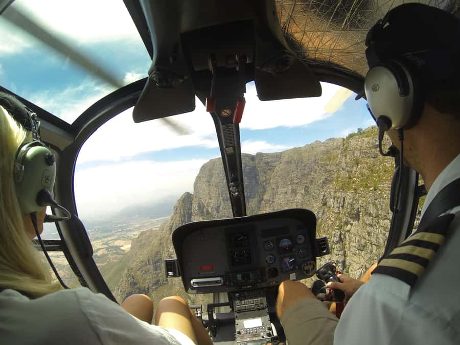 Cape Town: 2 Oceans Helicopter Flight with Boat Tour Ticket - Key points at a glance