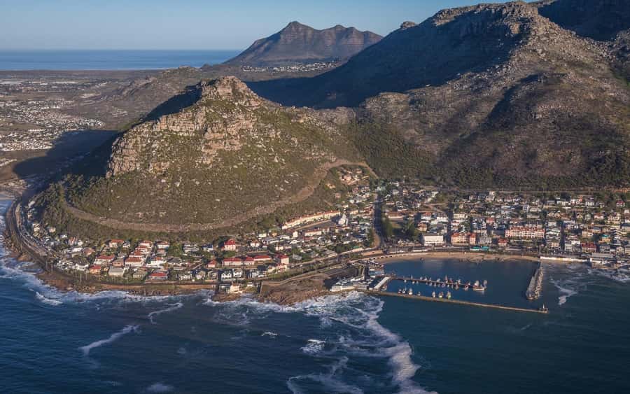 Cape Town: 2 Oceans Helicopter Flight with Boat Tour Ticket - Hout Bay and the meaning of 2 Oceans