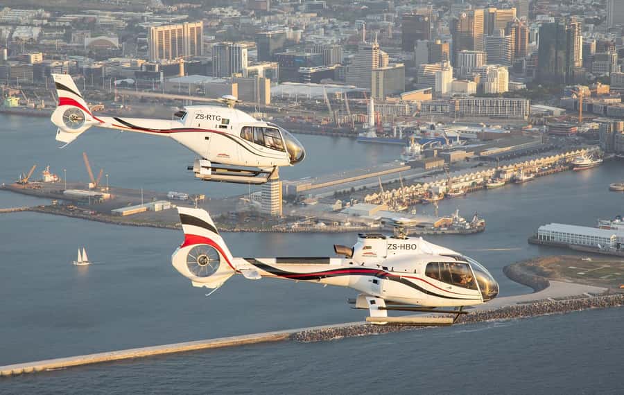 Cape Town: 2 Oceans Helicopter Flight with Boat Tour Ticket - The first circle around Table Mountain
