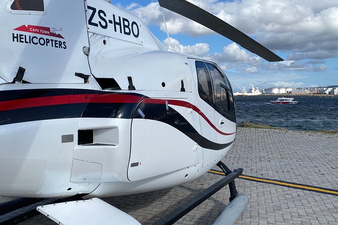 Cape Town: 25min Helicopter Flight with Complimentary Boat Cruise - What the pilot commentary adds