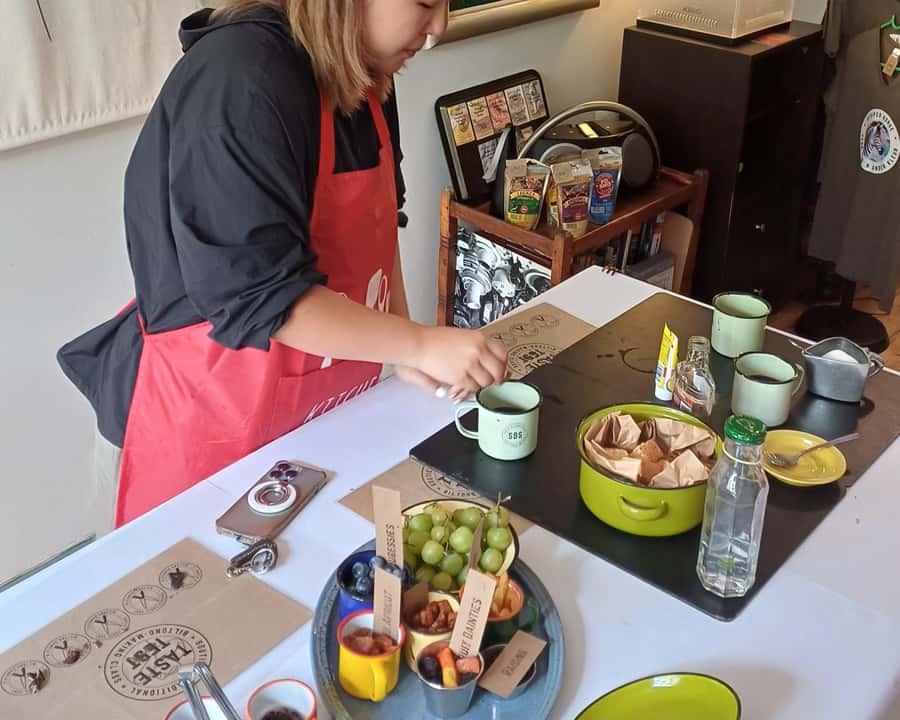 Cape Town: Afrikaans Culture And Making Traditional Biltong - Afrikaans culture through language, music, and food