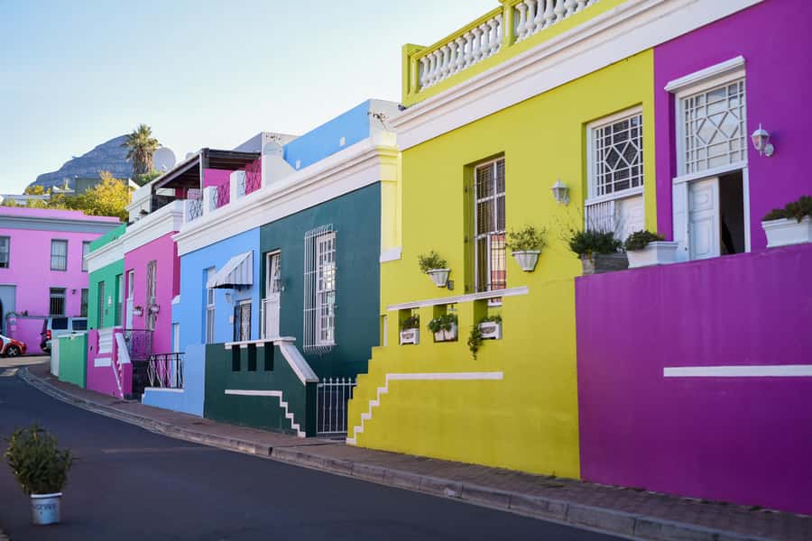 Cape Town: Art, Culture & History Walking Tour - Safety, pace, and physical demands