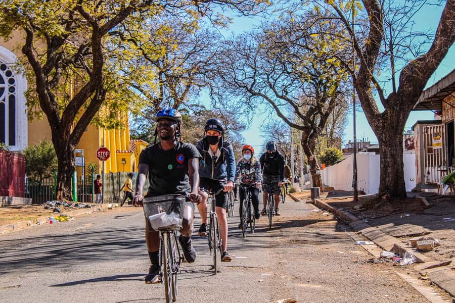 Cape Town: bicycle or E-scooter History Tour with Coffee - The Castle of Good Hope from outside