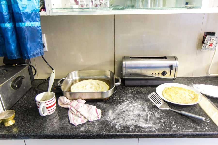 Cape Town: Bo-Kapp Walking Tour and Malay Cooking Class - The mosque, museum, and local community
