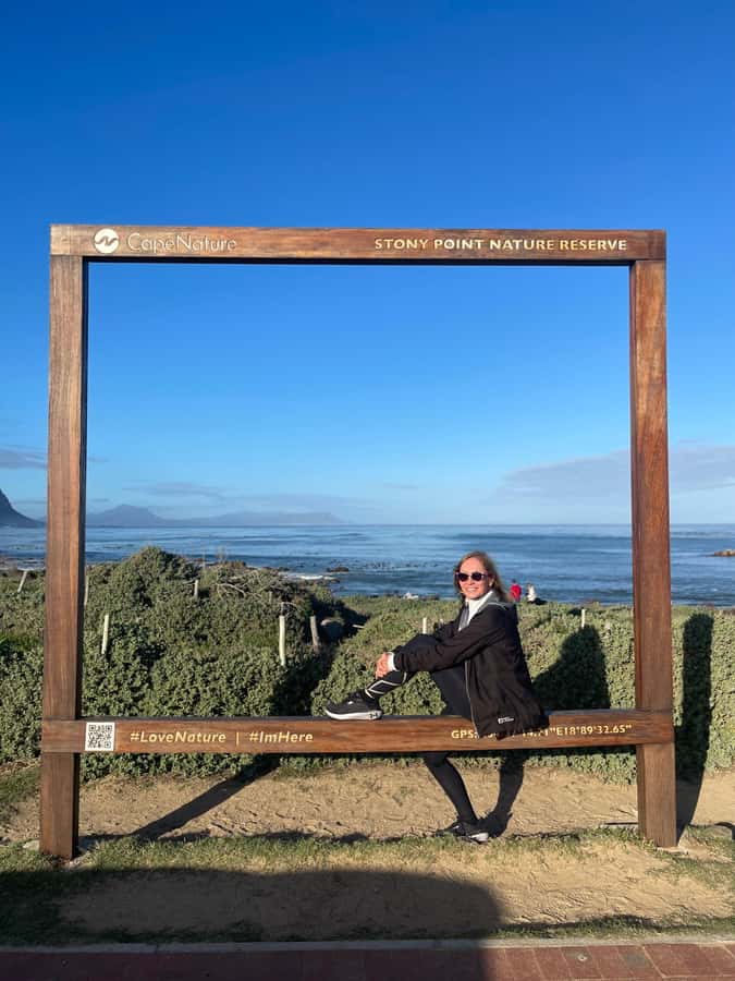 Cape Town: Cape Agulhas and Stony Point Penguin Tour - Struisbaai and L’Agulhas show the local side