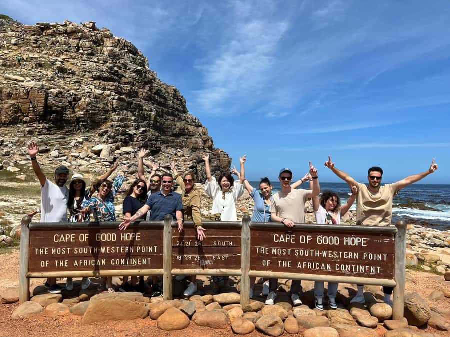 Cape Town: Cape of Good Hope, Penguins Instagram Group Tour - Lunch in Simon’s Town and the African penguins