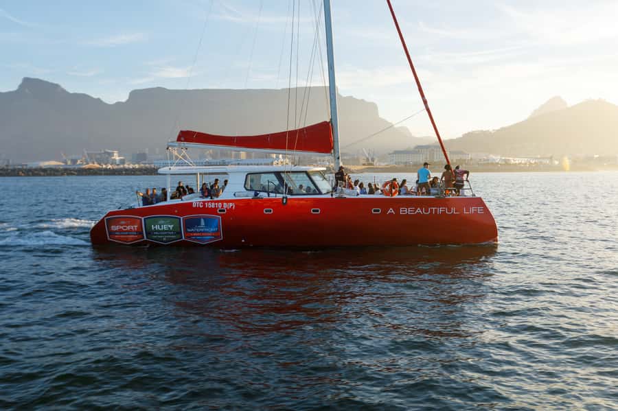 Cape Town: Catamaran Champagne Sunset Cruise - Finding the best place on the catamaran