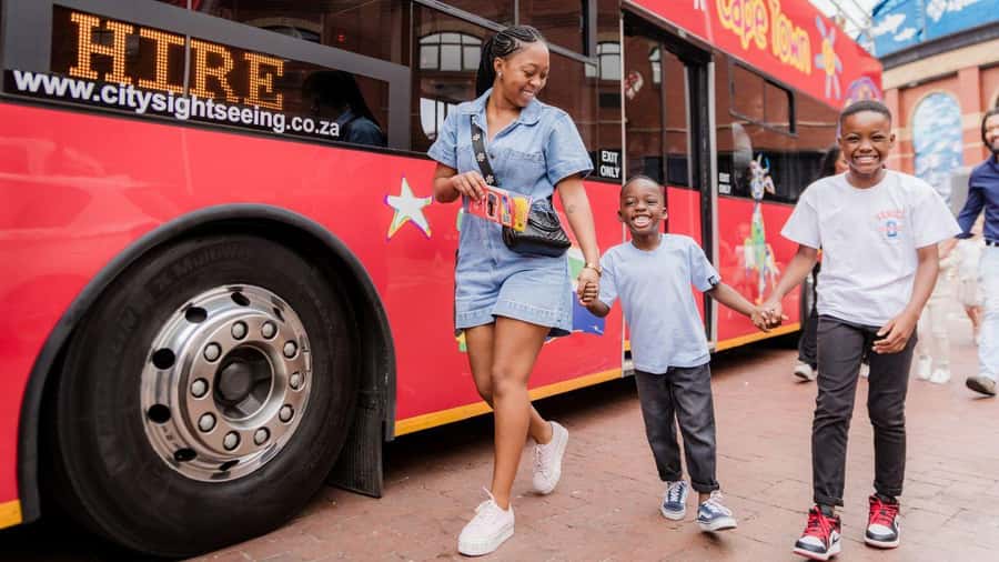 Cape Town City Pass: Save Over 50% on 80+ Top Attractions - Start with the red bus and Table Mountain