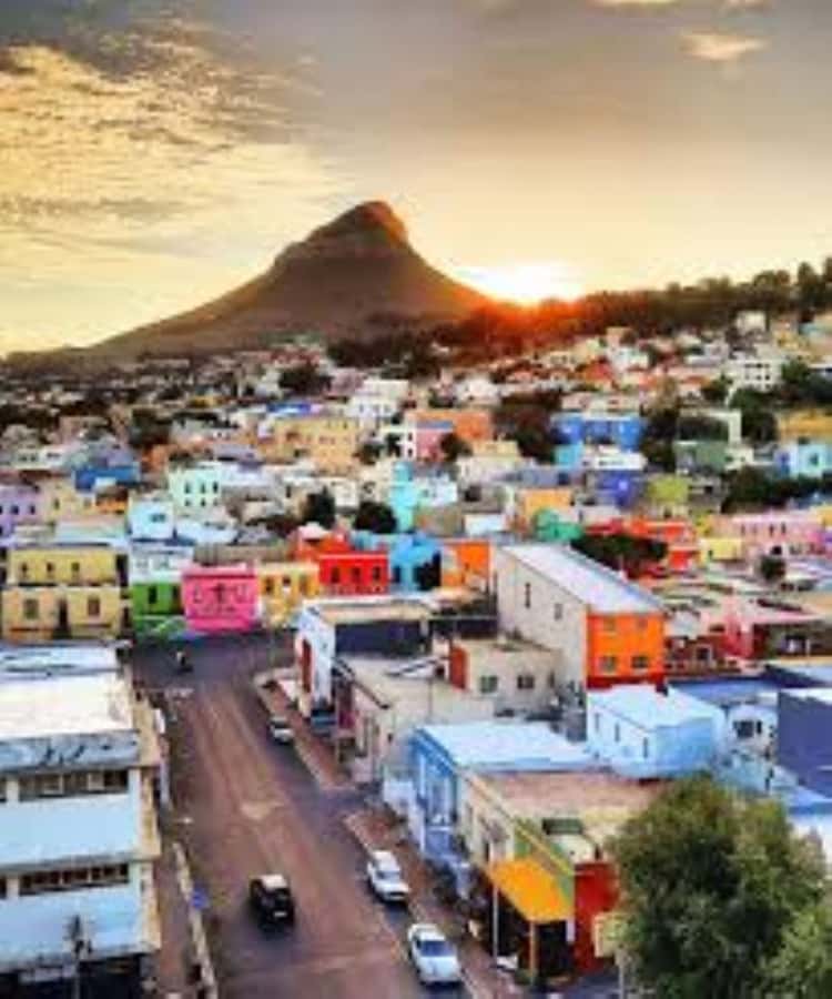 Cape Town: Full-Day Cape Peninsula Tour & Penguin Beach - Camps Bay, Llandudno, and Hout Bay