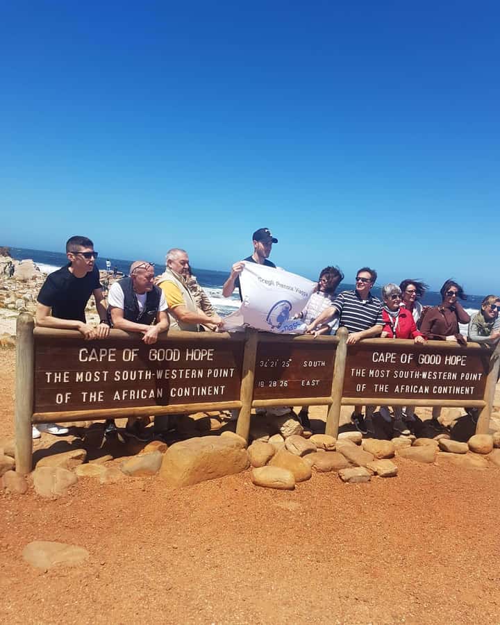 Cape Town: Full-Day Private Peninsula Tour - From Bantry Bay to Maiden’s Cove