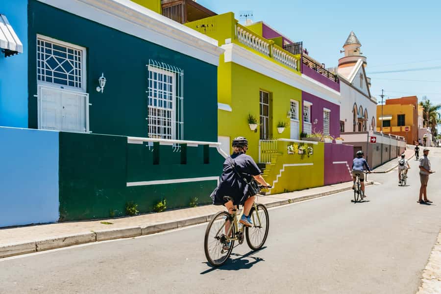 Cape Town: Guided Bike Tour - Castle of Good Hope and Adderley Street