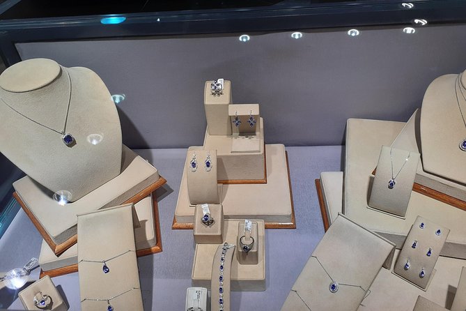 Cape Town Halfday City and Table Mountain Tour - The Cape Town Diamond Museum