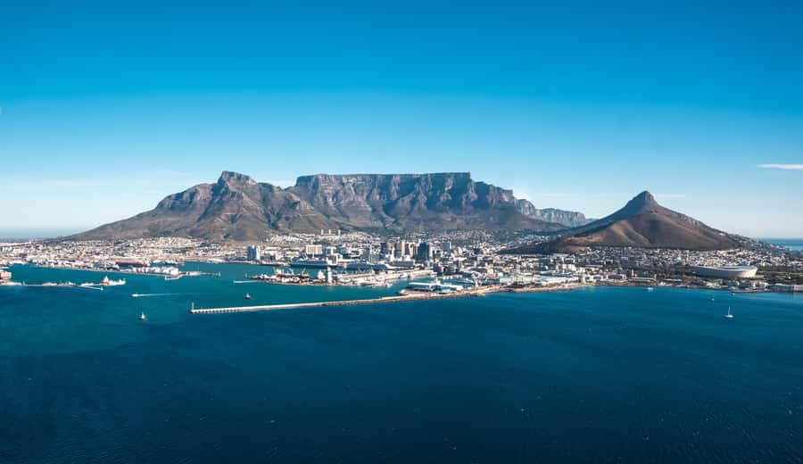 Cape Town: Hopper Helicopter Flight - Clifton and Camps Bay from the air