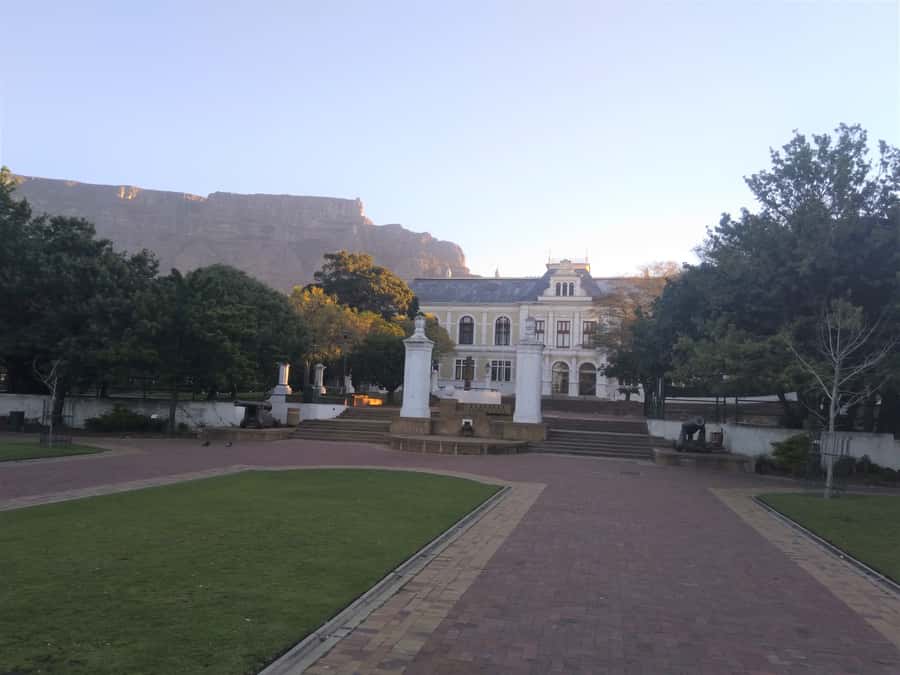 Cape Town: Introductory City Tour by Foot and Minibus - Bo-Kaap and the Cape Malay Quarter