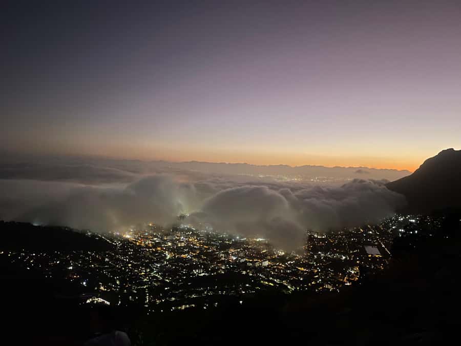 Cape Town: Lion's Head Sunrise or Sunset Guided Hike - Equipment and clothing that make a difference
