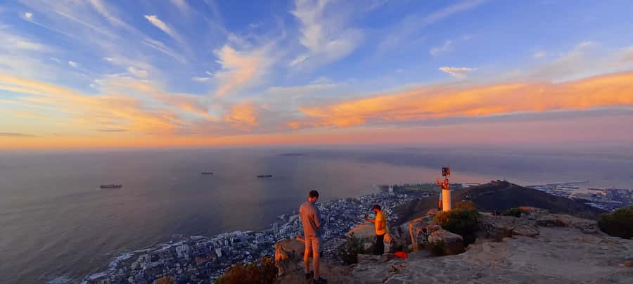 Cape Town: Lion's Head Sunrise with coffee or Sunset Hike - Sunrise or sunset, which should you choose?