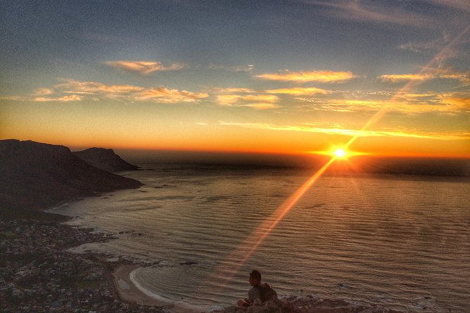 Cape Town: Lion's Head Sunset Hike - Who should book this experience?