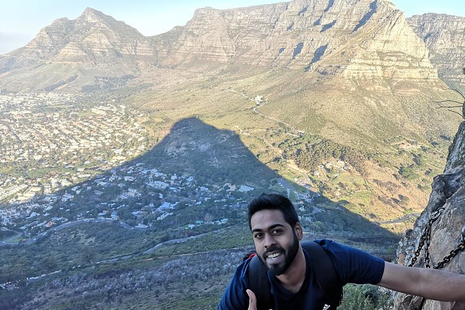 Cape Town: Lion's Head Sunset Hike - The 5 Signal Hill Road meeting point