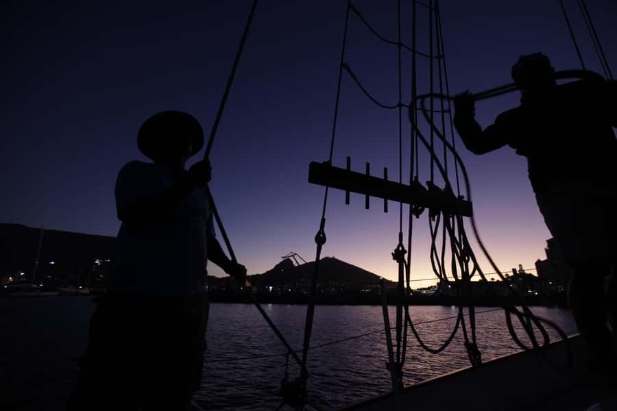 Cape Town: New Year's Eve Fireworks Cruise - Key points to know before midnight
