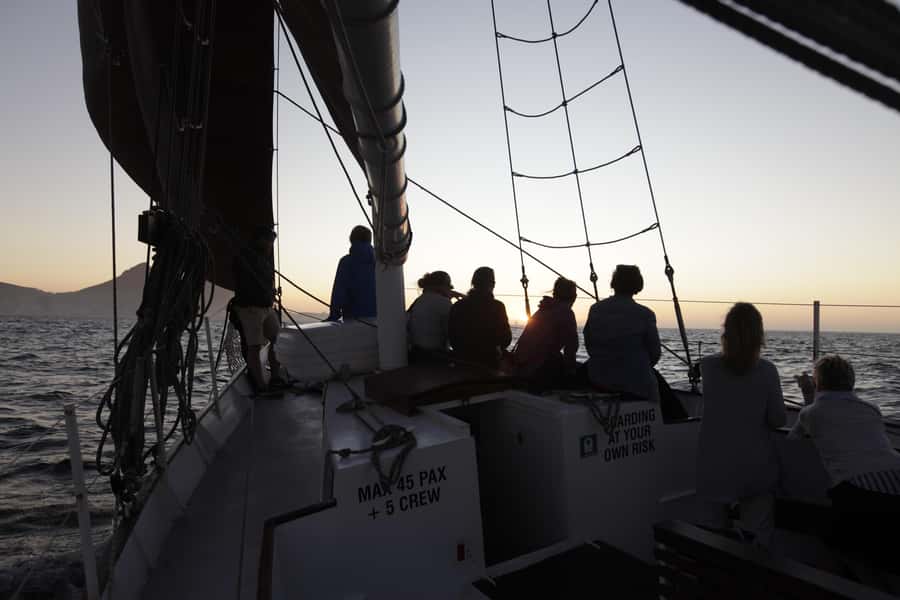 Cape Town: New Year's Eve Fireworks Cruise - Champagne, snacks, and the cash bar