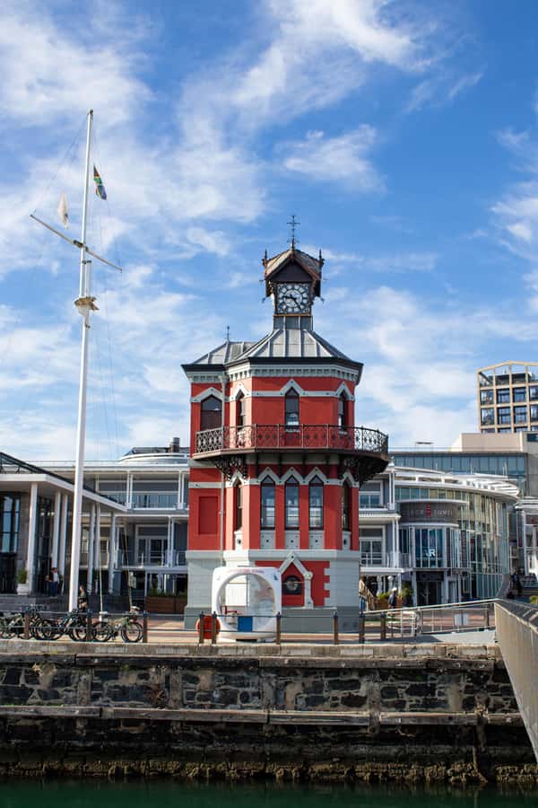 Cape Town: Private Full Day City & Winelands Tour - Bo-Kaap and its famous painted homes