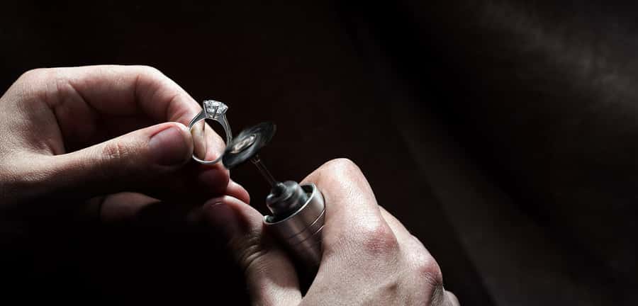 Cape Town: Private Guided Tour of Cape Town Diamond Museum - Starting at the Gavin Collins Gallery
