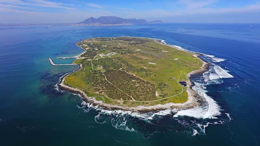 Cape Town: Private Robben Island Half-Day Tour with Pickup - The Victoria and Alfred Waterfront stop
