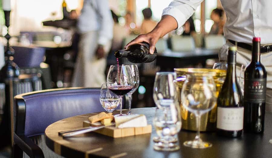 Cape Town: Private Wine Tour with Tastings and Lunch - Four estates, three tastings, one full day