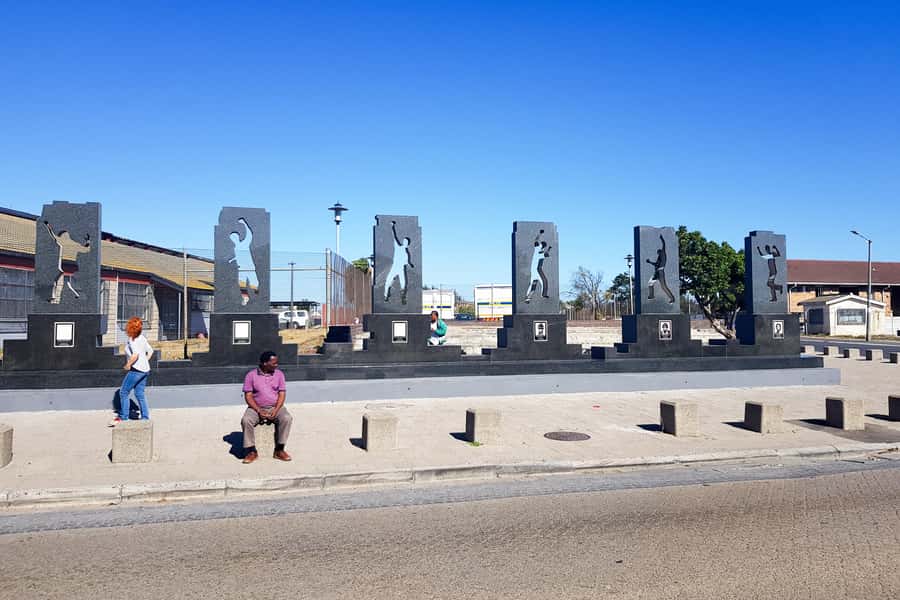 Cape Town: Robben Island Ferry Ticket and Townships Tour - What to wear and how to prepare