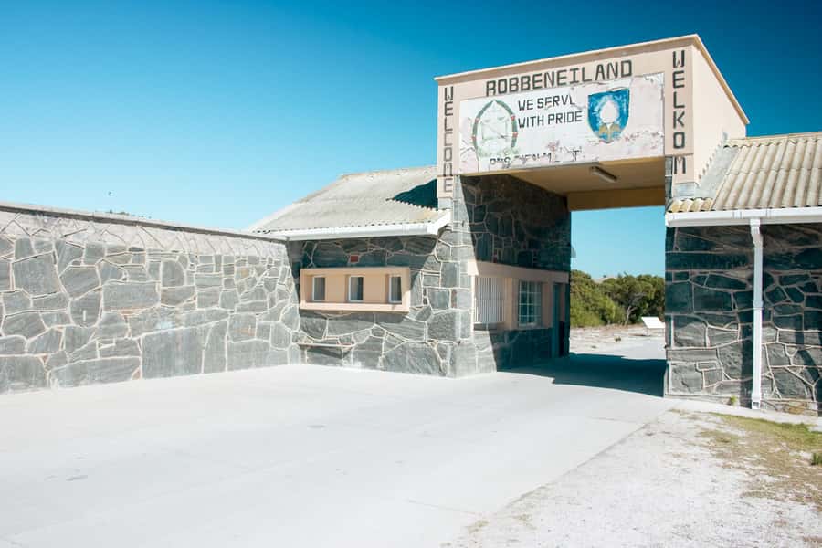 Cape Town: Robben Island Ferry Tour with 1-Way Hotel Pickup - The 45-minute ferry crossing