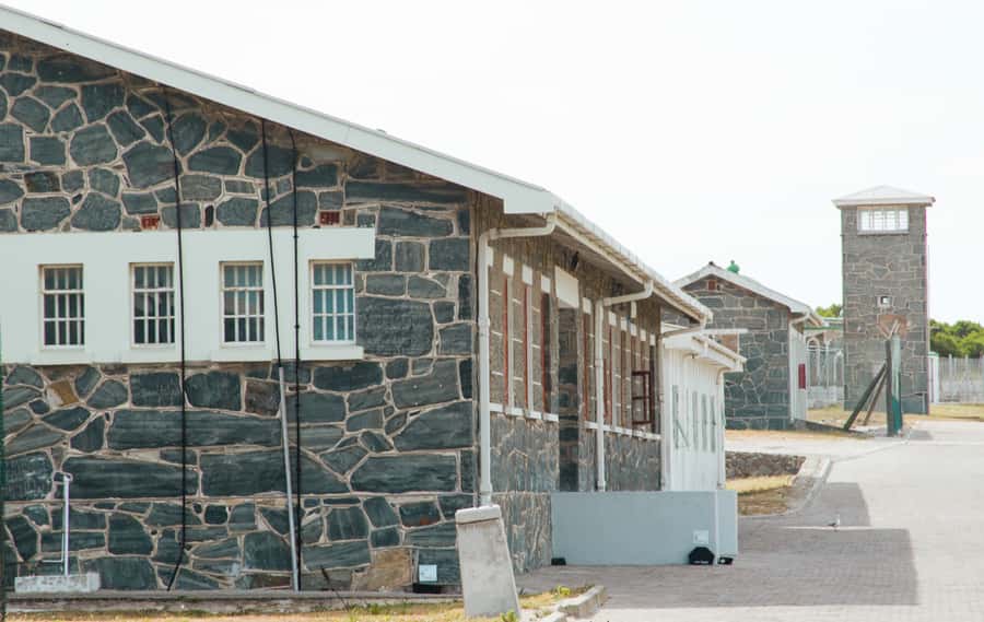 Cape Town: Robben Island Ferry Tour with 1-Way Hotel Pickup - Inside the prison and Mandela’s cell