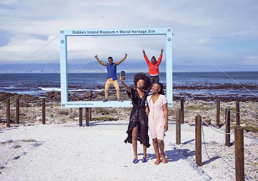 Cape Town: Robben Island & Table Mountain w/Hotel Transfer - FAQ