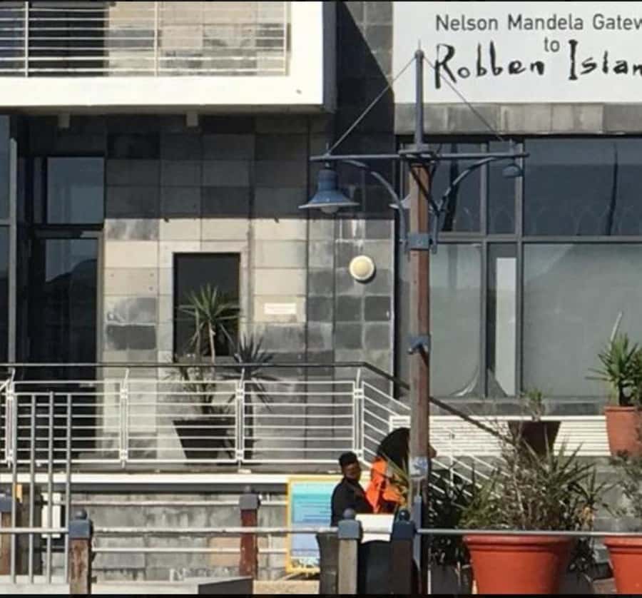 Cape Town: Robben Island Tour Including all Entry Tickets. - Why Robben Island matters