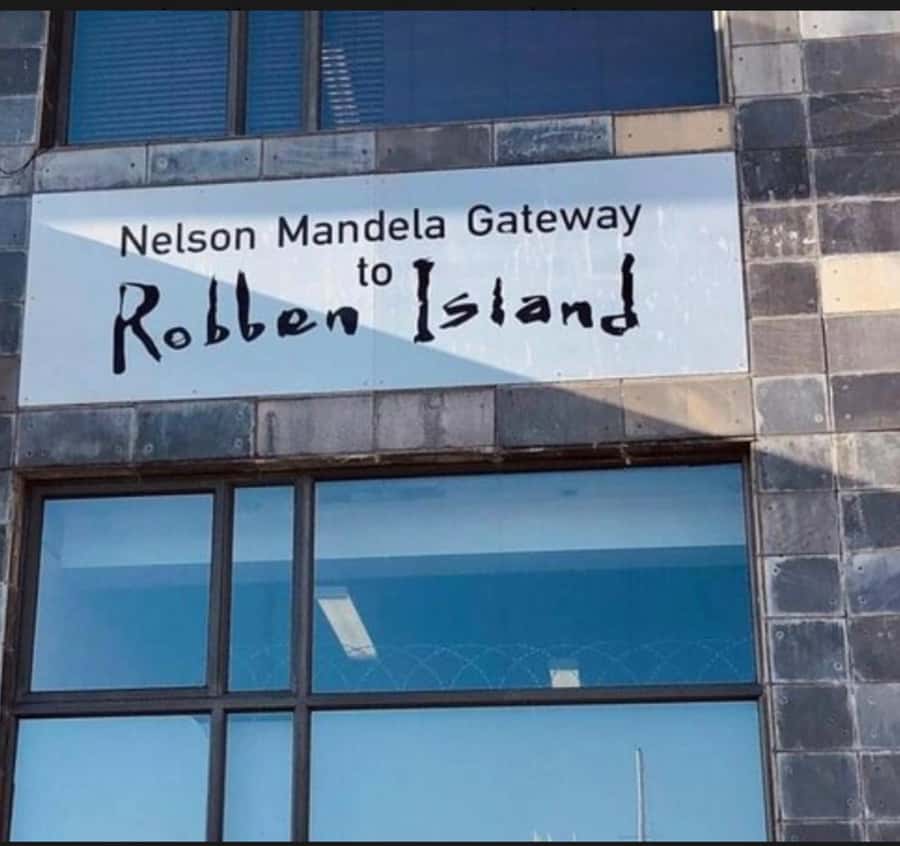 Cape Town: Robben Island Tour Tickets and V&A Waterfront - Returning to the V&A Waterfront