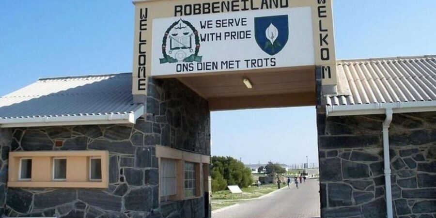 Cape Town: Robben Island Tour Tickets and V&A Waterfront - Should you book the Robben Island and Waterfront tour?