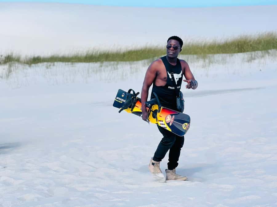 Cape Town: Sand Dunes 4x4 Sandboarding Tour - The 4x4 climb to the high point