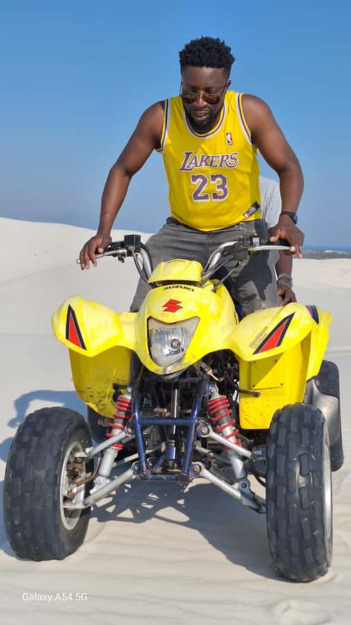 Cape Town: Sand Dunes 4x4 Sandboarding Tour - Meeting Tari or Comfort at the starting point