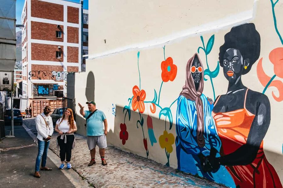 Cape Town Street Art Walking tour - Reading Cape Town through its public art