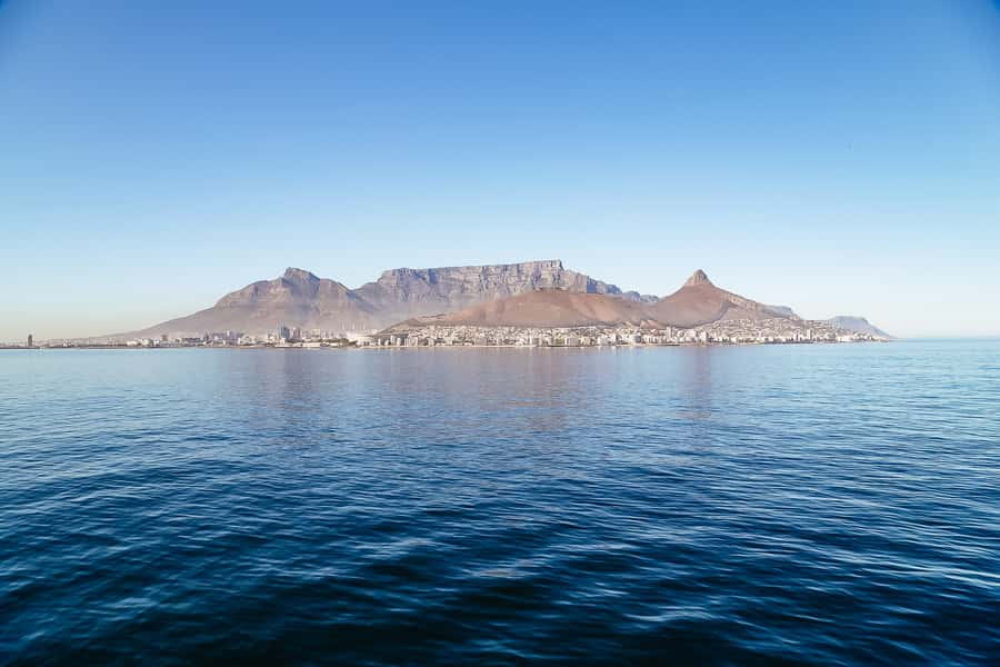 Cape Town: Sunset Champagne Cruise - Two glasses of sparkling wine, with room for more
