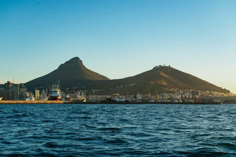 Cape Town: Sunset Champagne Cruise and 3-Course Dinner - Why the sunset looks better from Table Bay