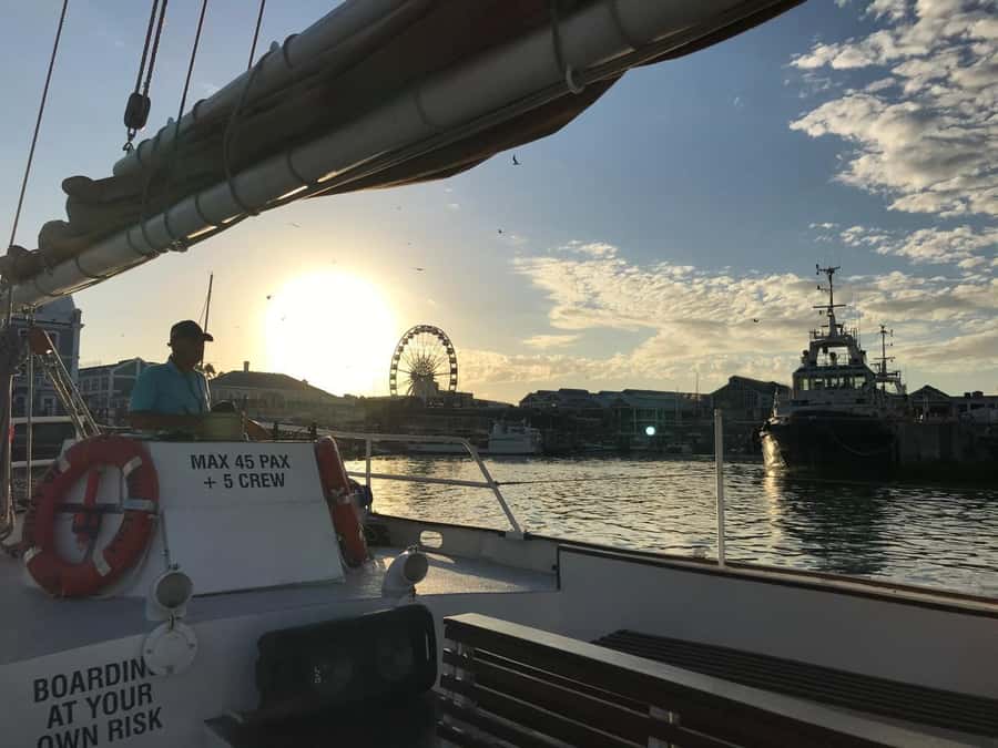Cape Town: Sunset Cruise from V&A Waterfront with Bubbly - Crossing Granger Bay beneath Table Mountain