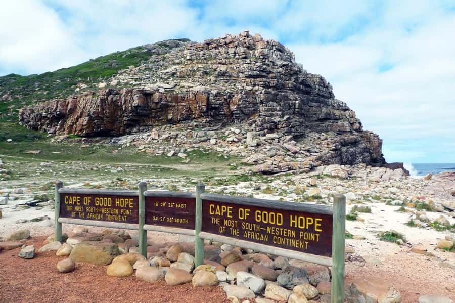 Cape Town: Table Mountain & Cape of Good Hope Full-Day Tour - Lunch and a look at Simon’s Town