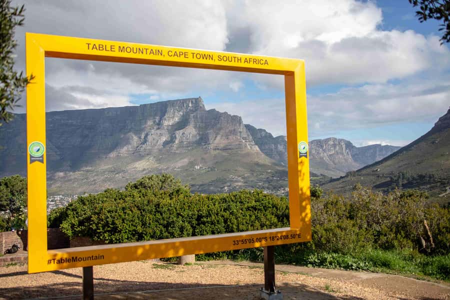 Cape Town: Table Mountain, Cape Point, and Penguins Tour - Cape Point lighthouse: a choice between walking and riding