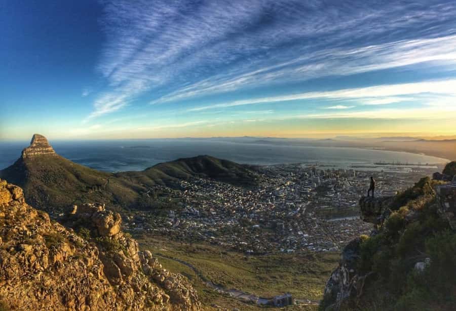 Cape Town: Table Mountain Half–Day India Venster Hike - The upper climb and Table Mountain’s wide summit
