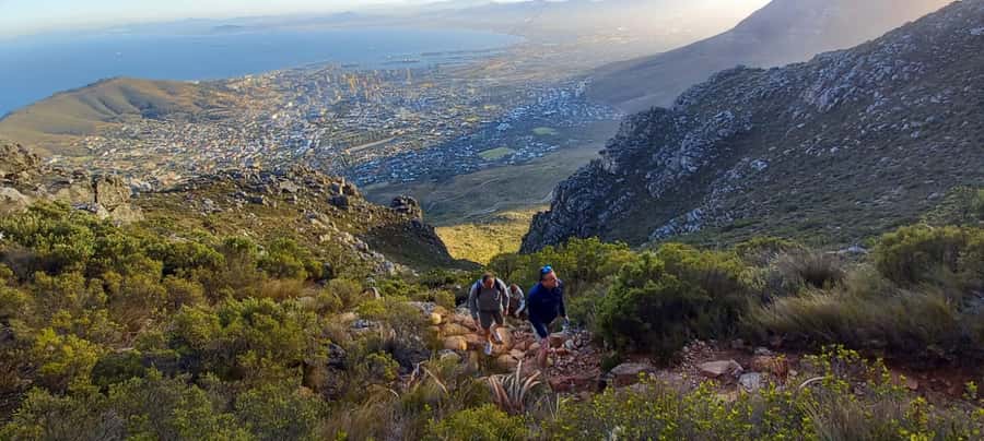 Cape Town: Table Mountain Hike via India Venster Morning - The shaded ledge and the final push